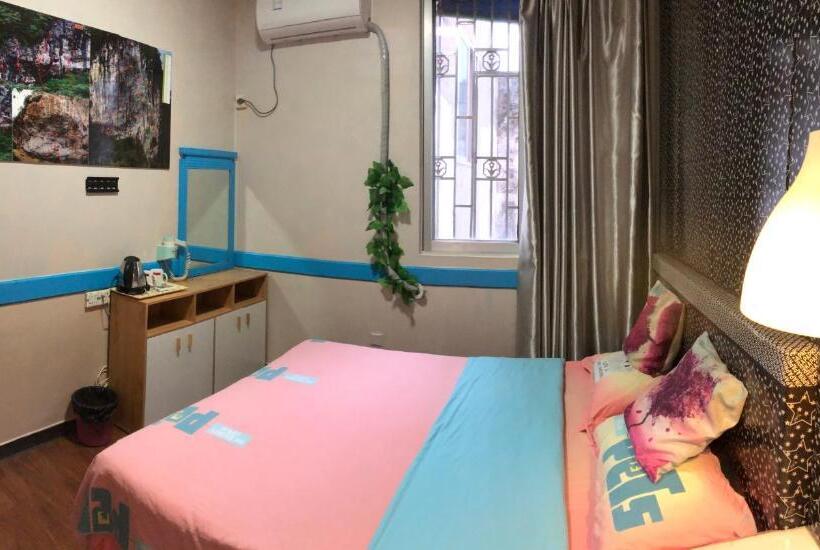 Номер Стандарт, Climbers Inn Yangshuo