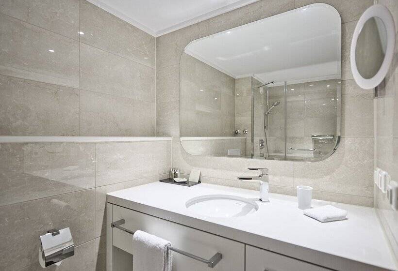 高级大房间, Falkenstein Grand Autograph Collection