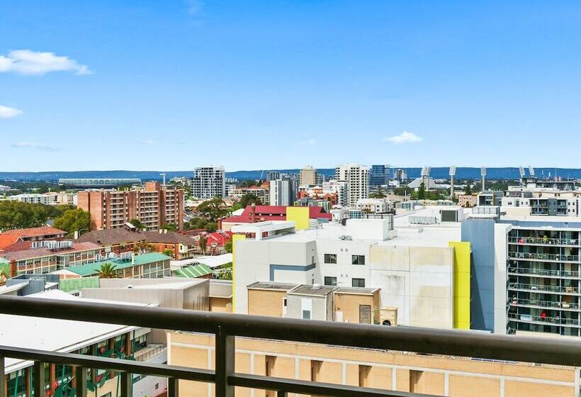 آپارتمان لوکس 2 خوابه, All Suites Perth
