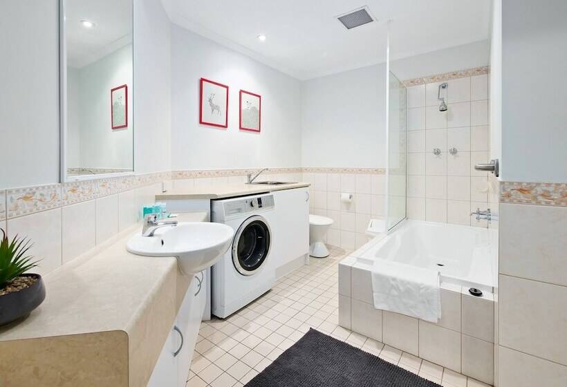 آپارتمان لوکس 2 خوابه, All Suites Perth