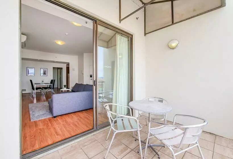 آپارتمان لوکس 2 خوابه, All Suites Perth