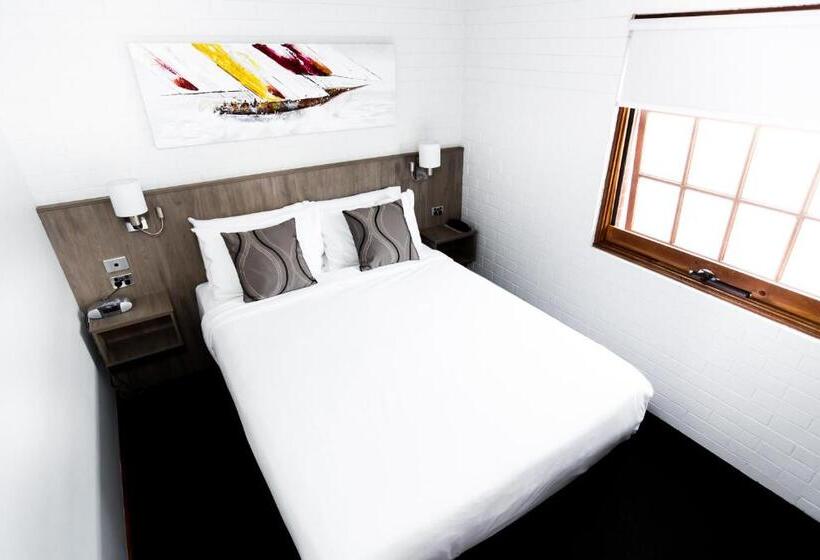 이그제큐티브 스튜디오, Bay Hotel Apartments