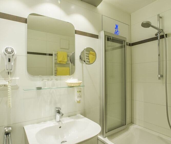 スタンダードルーム, Brunner