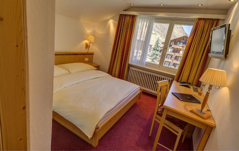 エコノミールーム, Excelsior