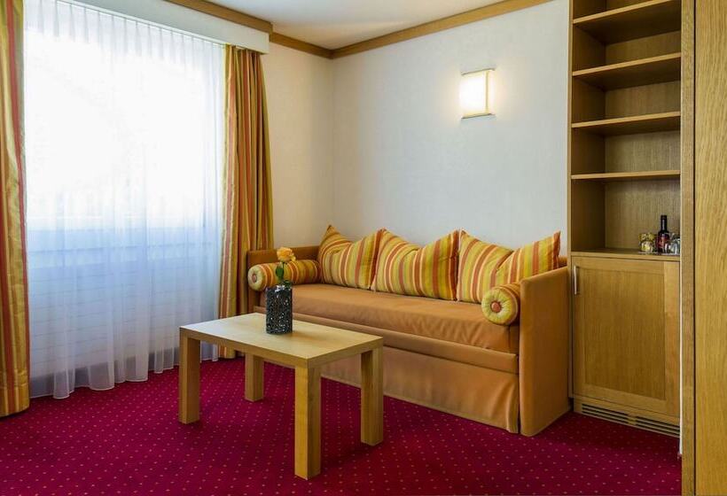 バルコニー付きジュニアスイート, Excelsior