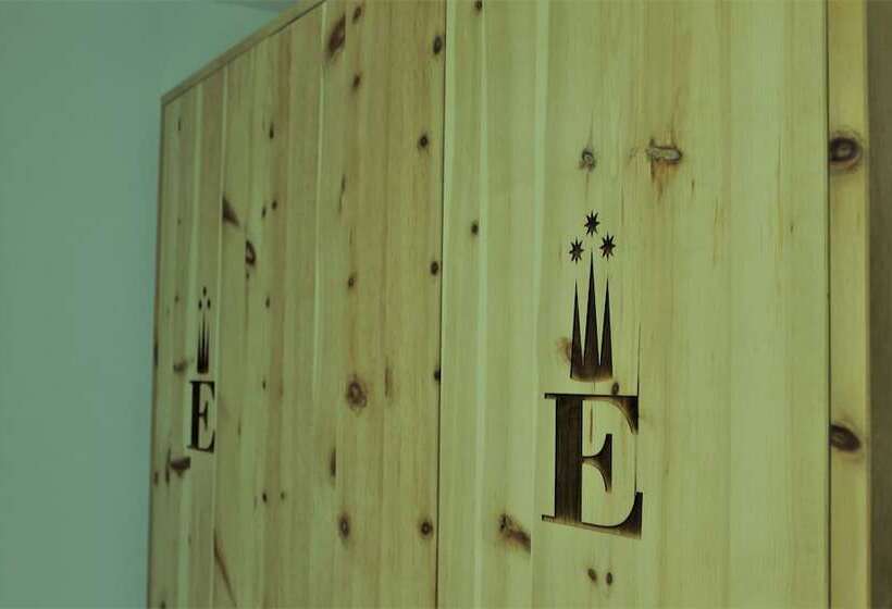 スタンダードルーム, Excelsior