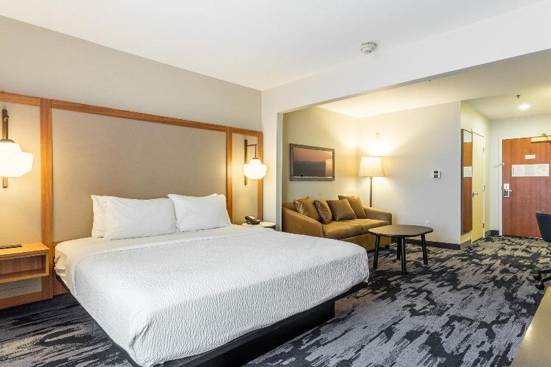 带大床的标准间, Fairfield Inn & Suites Rancho Cordova