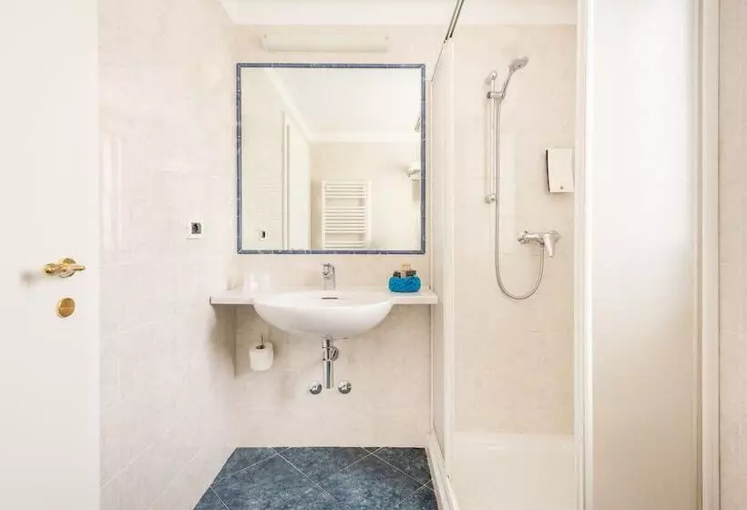 Standard-huone, Gabry