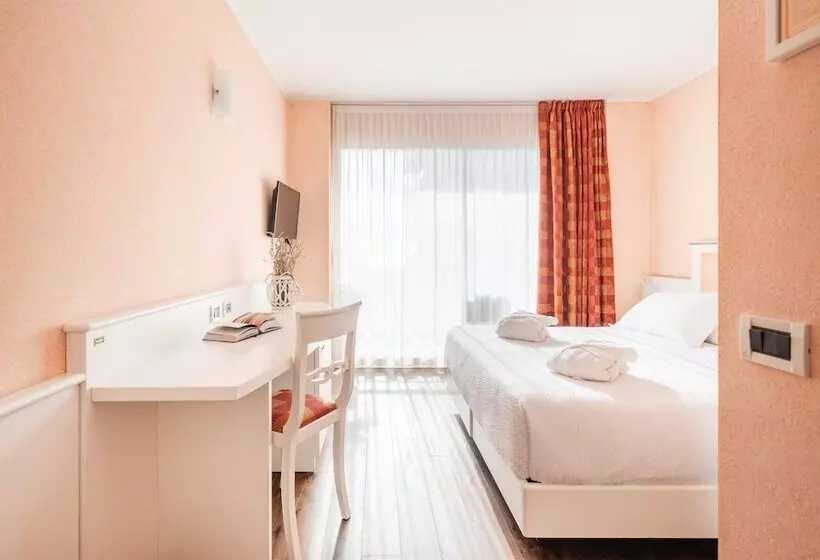 Standard-huone, Gabry