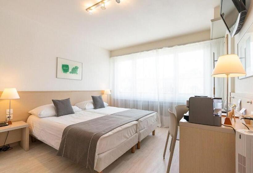 Номер Стандарт, Hôtel Des Arts