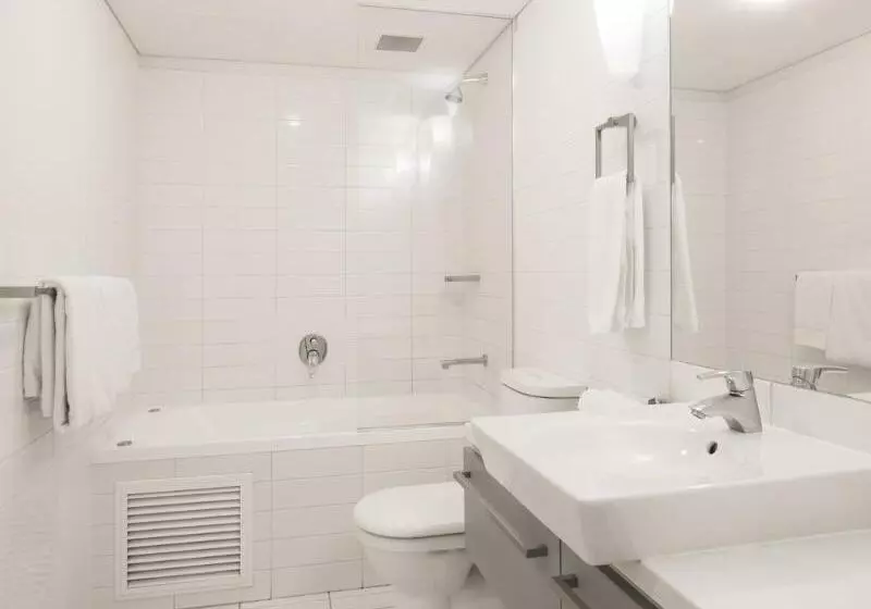 آپارتمان لوکس 1 خوابه, Oaks Adelaide Horizons Suites