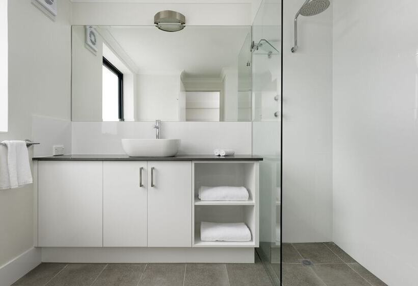 1ベッドルームアパートメント, Quest West End