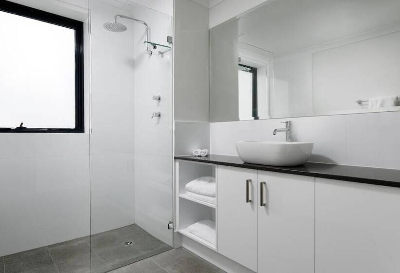 2ベッドルームアパートメント, Quest West End