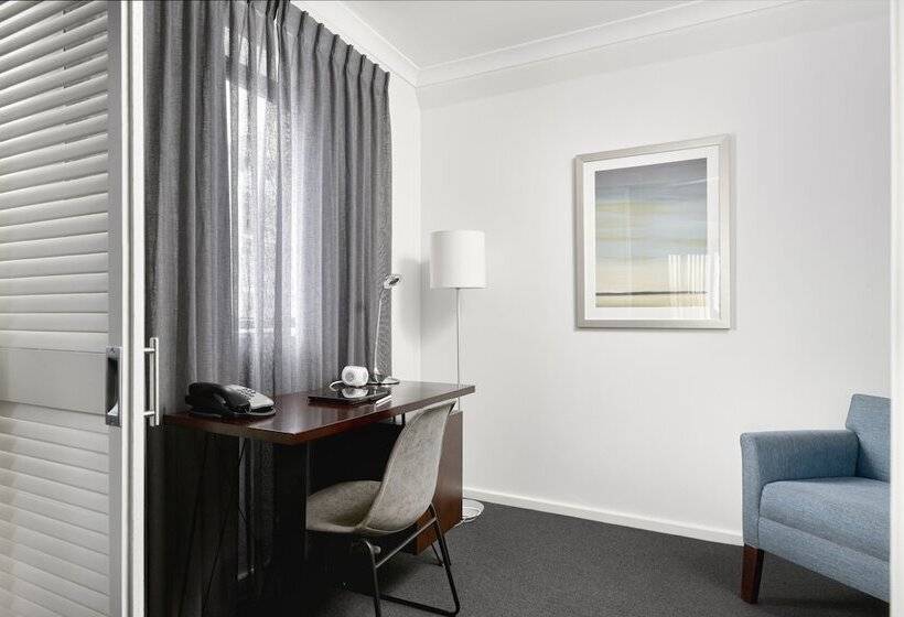 一ベッドルームエクゼクティブアパートメント, Quest West End