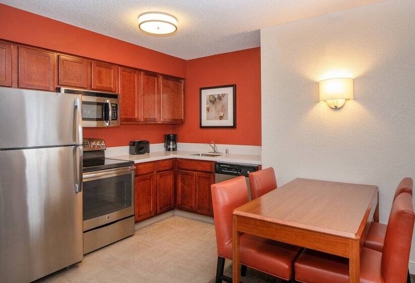 Sviitti, Residence Inn By Marriott Newark Silicon Valley