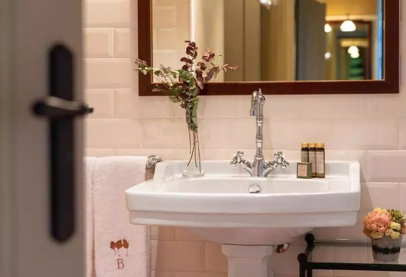 اتاق استاندارد چهار تخته, Bremon Boutique Hotel By Duquessa Hotel Collection