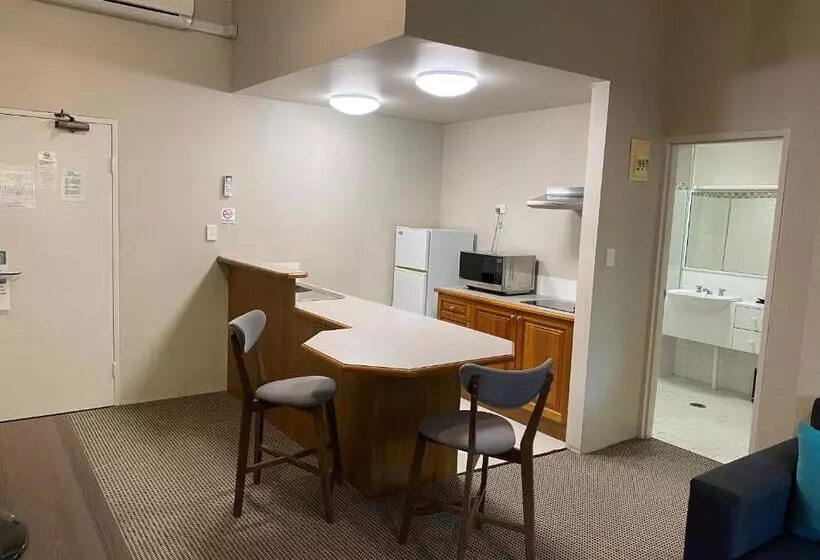 آپارتمان 1 خوابه, The Belmore Apartments