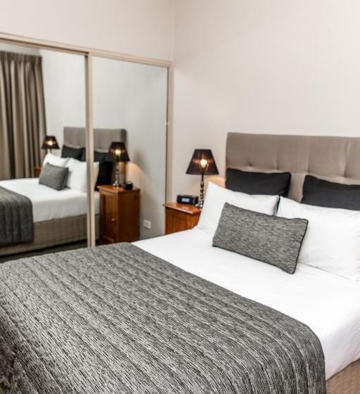 Апартаменты 2 Спальни, The Belmore Apartments