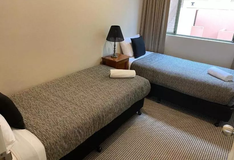 آپارتمان 2 خوابه, The Belmore Apartments