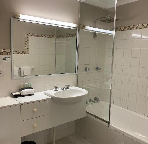 Апартаменты 2 Спальни, The Belmore Apartments