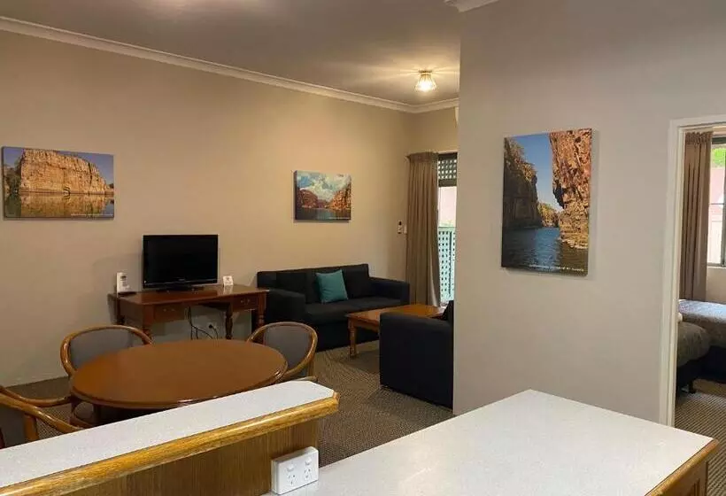 آپارتمان 2 خوابه, The Belmore Apartments