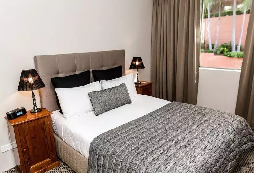 آپارتمان 1 خوابه, The Belmore Apartments