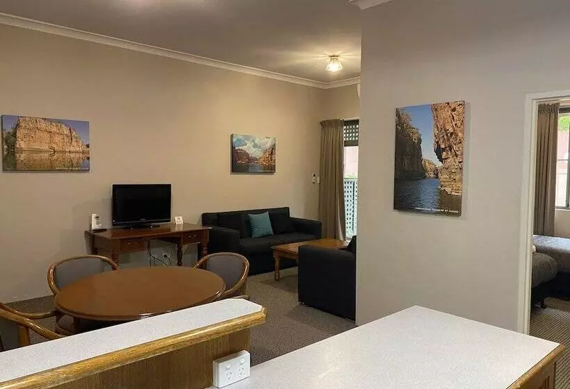 آپارتمان 2 خوابه, The Belmore Apartments
