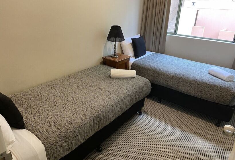 Апартаменты 2 Спальни, The Belmore Apartments