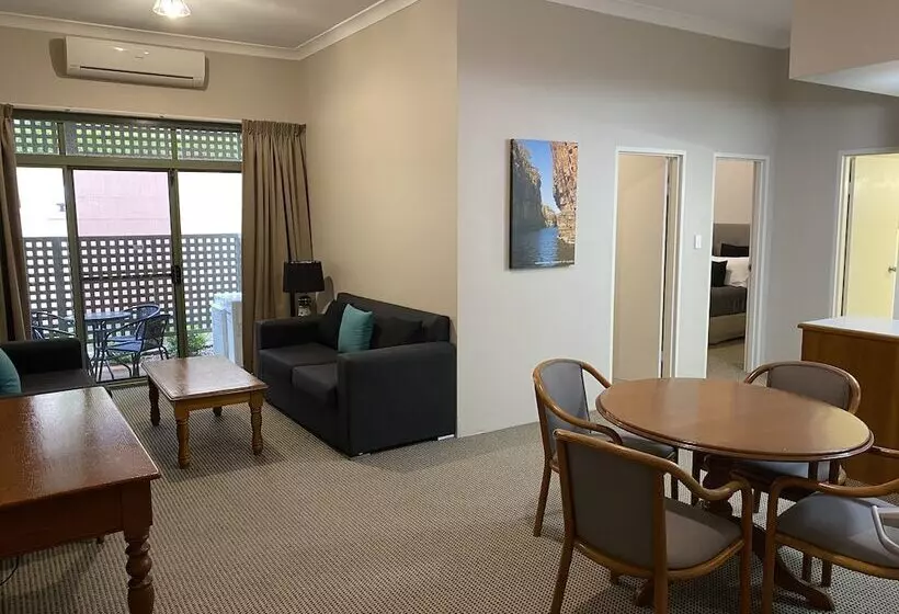 آپارتمان 2 خوابه, The Belmore Apartments