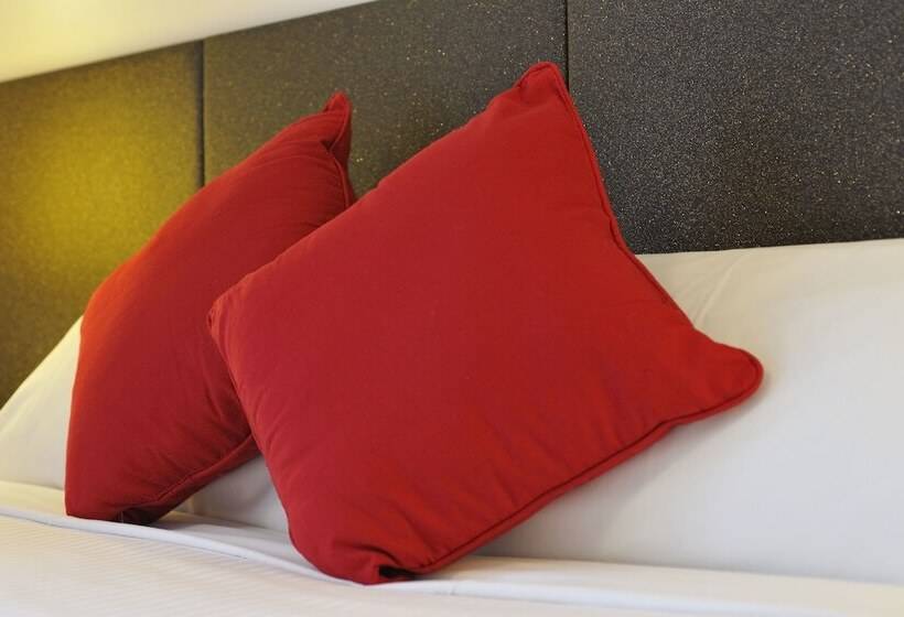 Апартаменты 1 Спальня, Metro Apartments On Bank Place