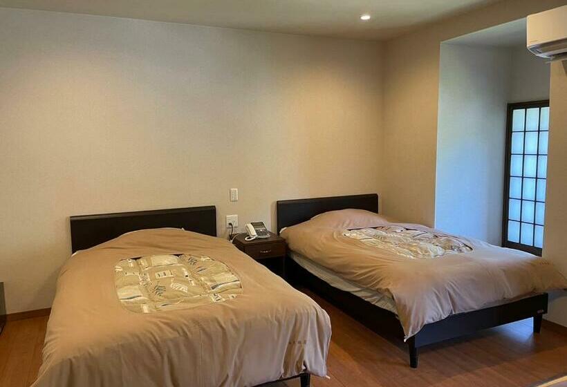 غرفة قياسية رباعية, Sanso Matsuya