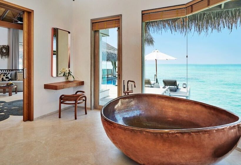 ویلای 3 خوابه با استخر, Sirru Fen Fushi Private Lagoon Resort