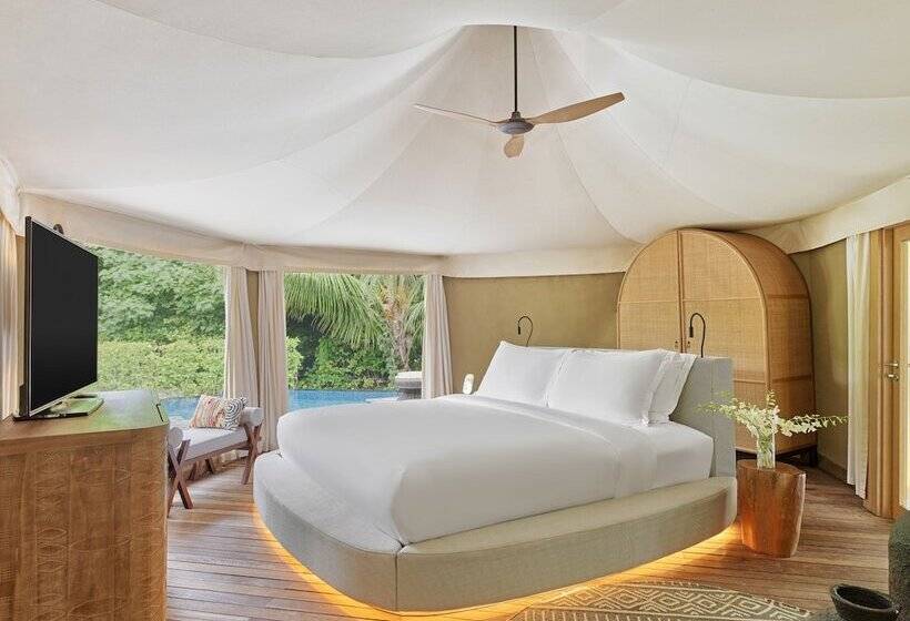 ویلای لوکس 1 خوابه, Sirru Fen Fushi Private Lagoon Resort