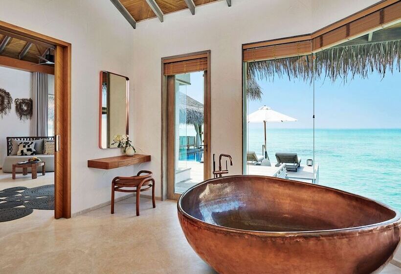 ویلای یک اتاق خوابه با استخر شنا, Sirru Fen Fushi Private Lagoon Resort