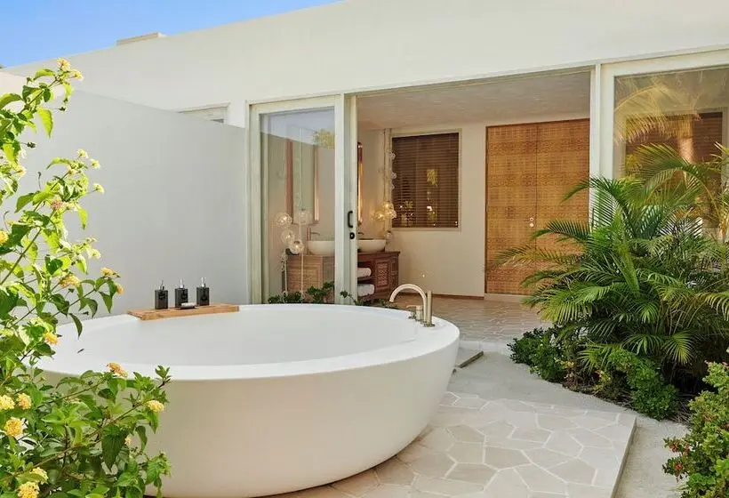 ویلای 2 خوابه, Sirru Fen Fushi Private Lagoon Resort