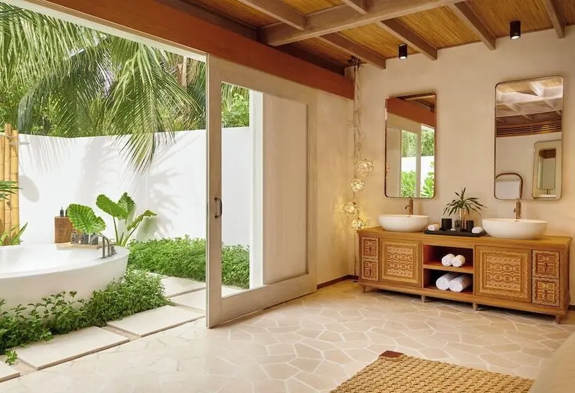 ویلای 3 خوابه با استخر, Sirru Fen Fushi Private Lagoon Resort