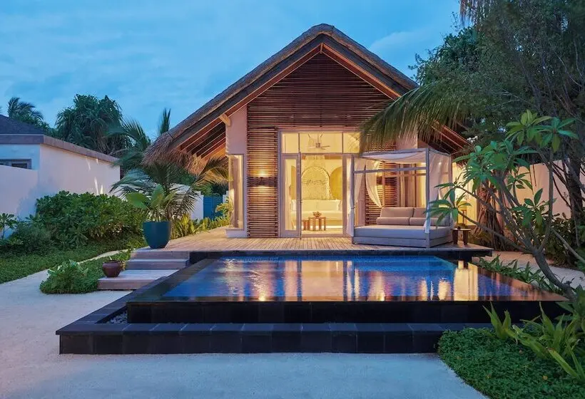 ویلای لوکس 1 خوابه, Sirru Fen Fushi Private Lagoon Resort