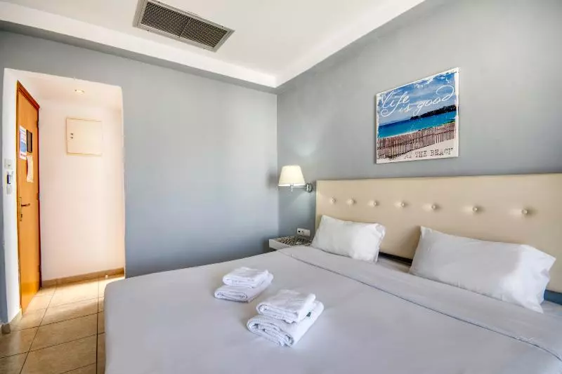 Standardrum, Astron Hotel Rhodes