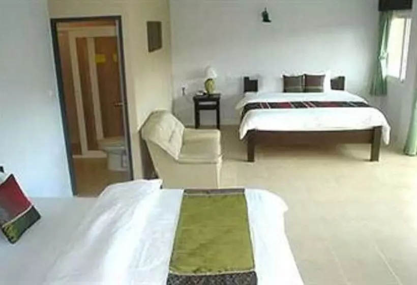 اتاق خانوادگی, Bacchus Home Resort