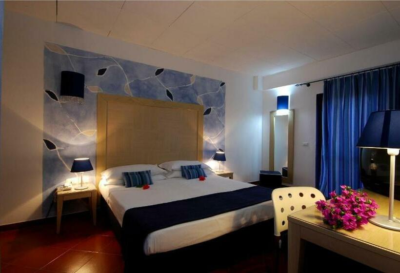 스탠다드 트리플 룸, Cala Rosa Club