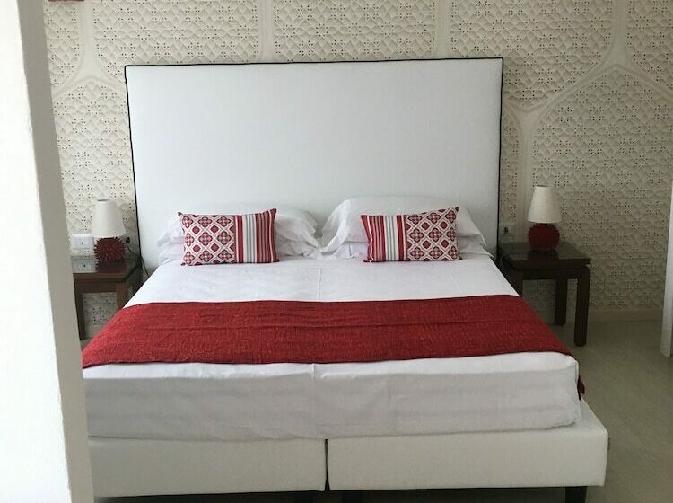 스탠다드 트리플 룸, Cala Rosa Club