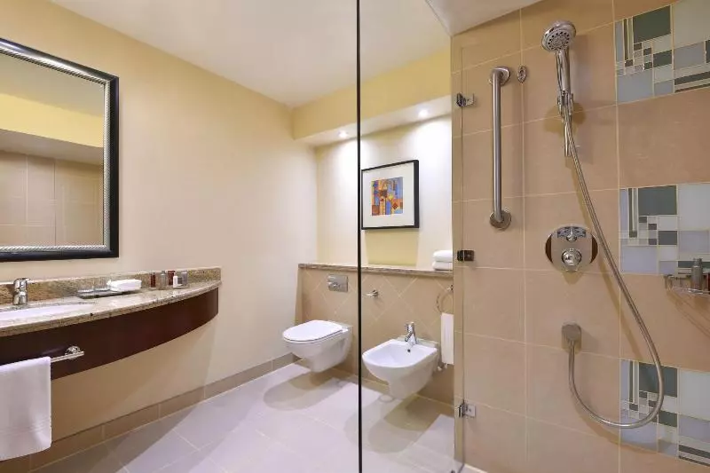 اتاق استاندارد با چشم‌انداز, Cullen Bay Resorts