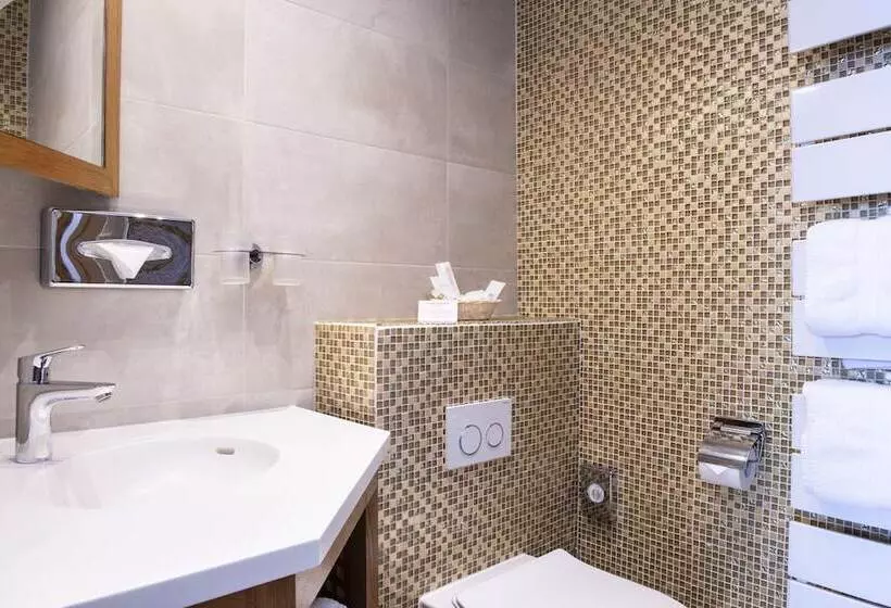 اتاق سوپریور با چشم‌انداز دریا, Best Western Premier Montfleuri
