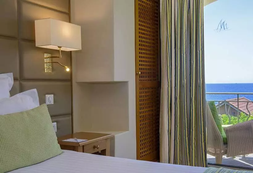 اتاق خانوادگی با تختخواب سفری, Best Western Premier Montfleuri