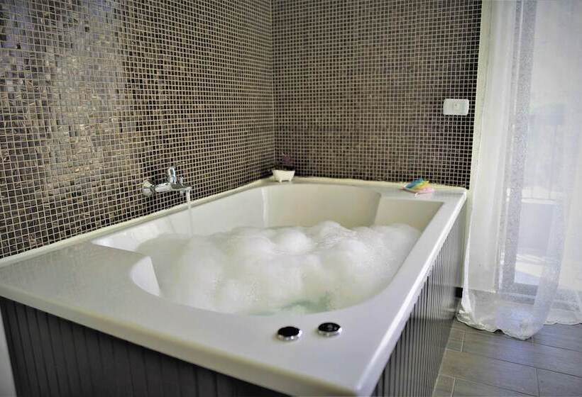 سوییت, Beverly Hotel Beirut