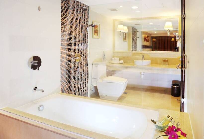 سوییت جونیور, Casa Real Hotel, Macau