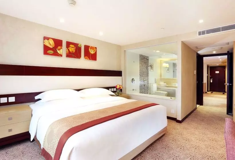 سوییت جونیور, Casa Real Hotel, Macau