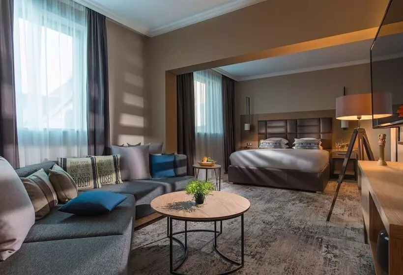 سوییت اجرایی, Expo Hotel Sofia