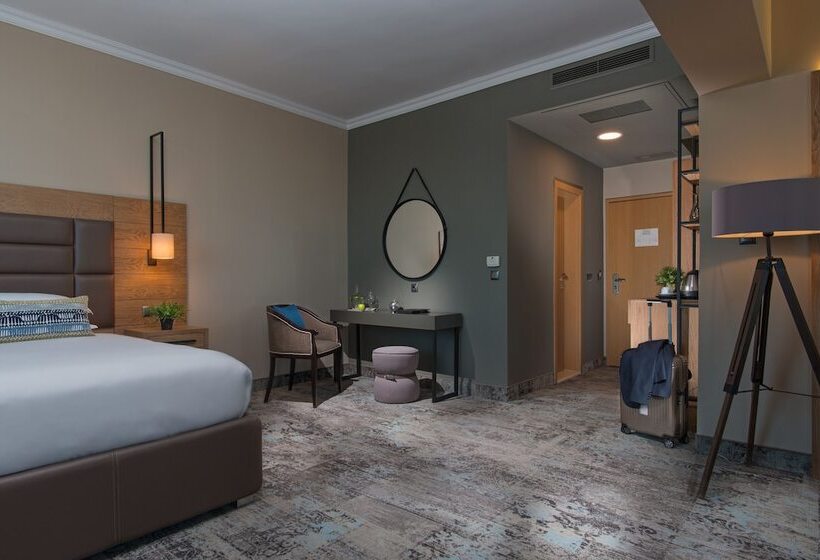 Президентский Люкс, Expo Sofia Hotel   Free Arrival Shuttle Bus   Free Parking   Free Compliments   Free Wi Fi