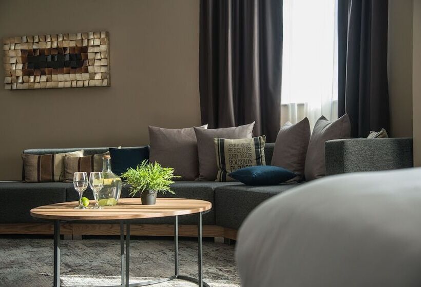 جناح إدارى, Expo Sofia Hotel   Free Arrival Shuttle Bus   Free Parking   Free Compliments   Free Wi Fi